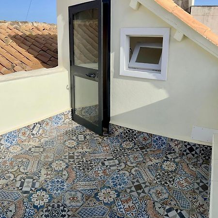 Incantevole Appartamento In Palazzo Storico Ortigia Syracuse Luaran gambar