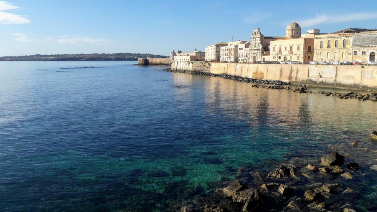 Incantevole Appartamento In Palazzo Storico Ortigia Syracuse Luaran gambar