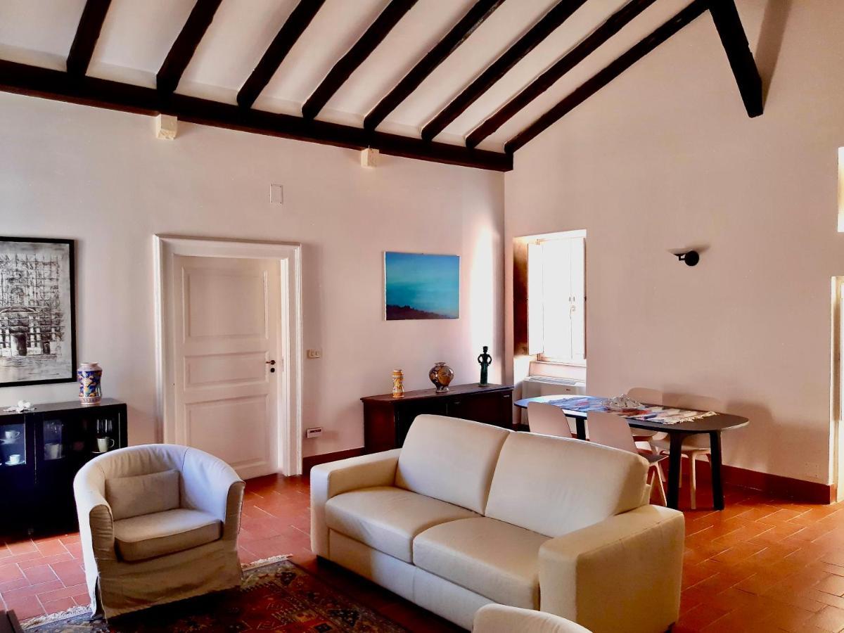 Incantevole Appartamento In Palazzo Storico Ortigia Syracuse Luaran gambar