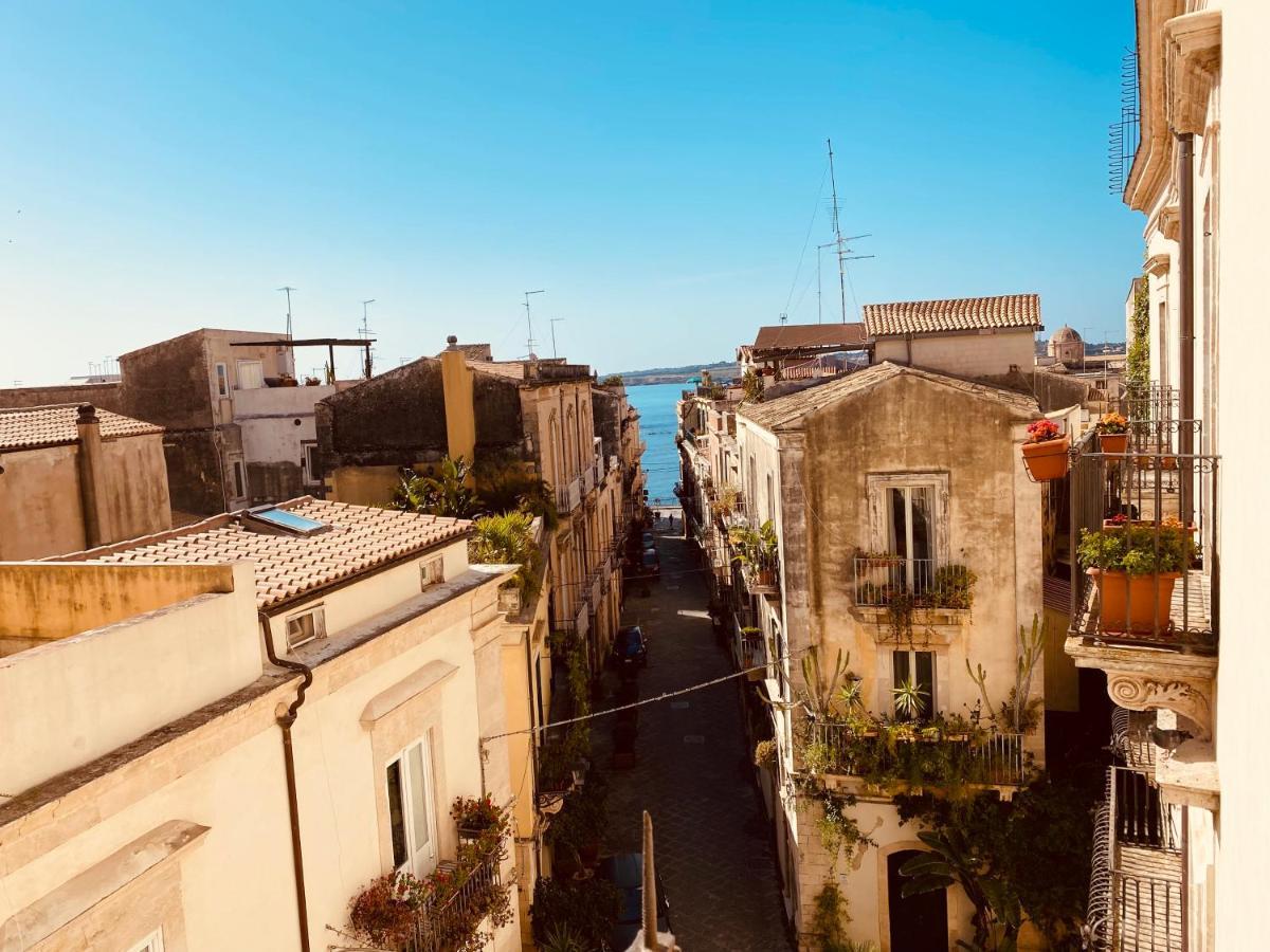 Incantevole Appartamento In Palazzo Storico Ortigia Syracuse Luaran gambar
