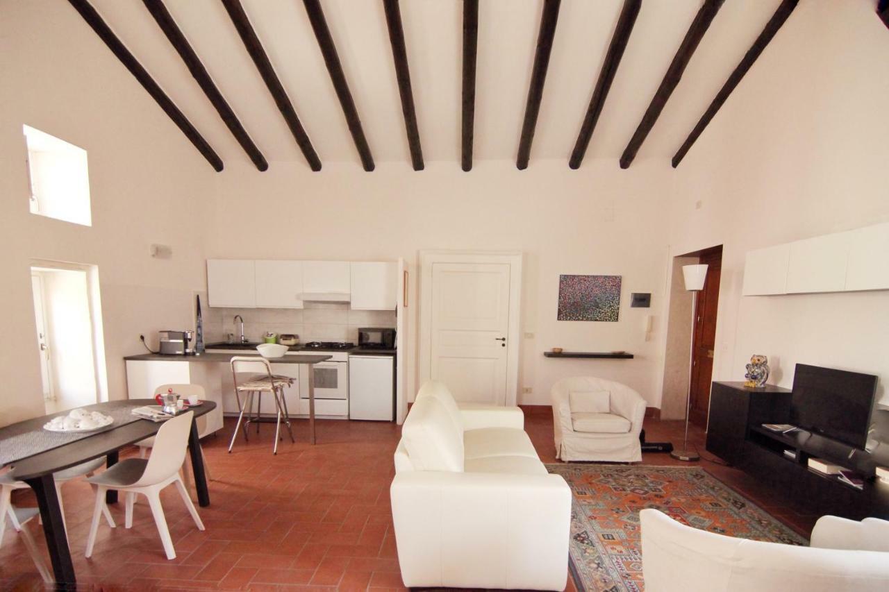 Incantevole Appartamento In Palazzo Storico Ortigia Syracuse Luaran gambar