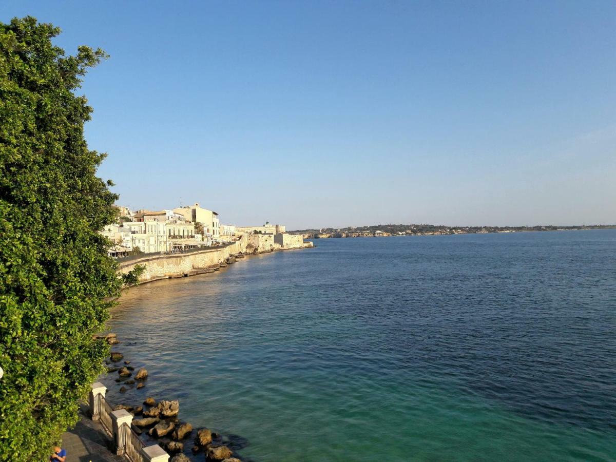 Incantevole Appartamento In Palazzo Storico Ortigia Syracuse Luaran gambar