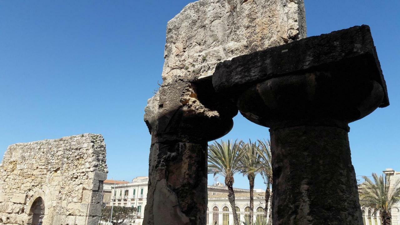 Incantevole Appartamento In Palazzo Storico Ortigia Syracuse Luaran gambar